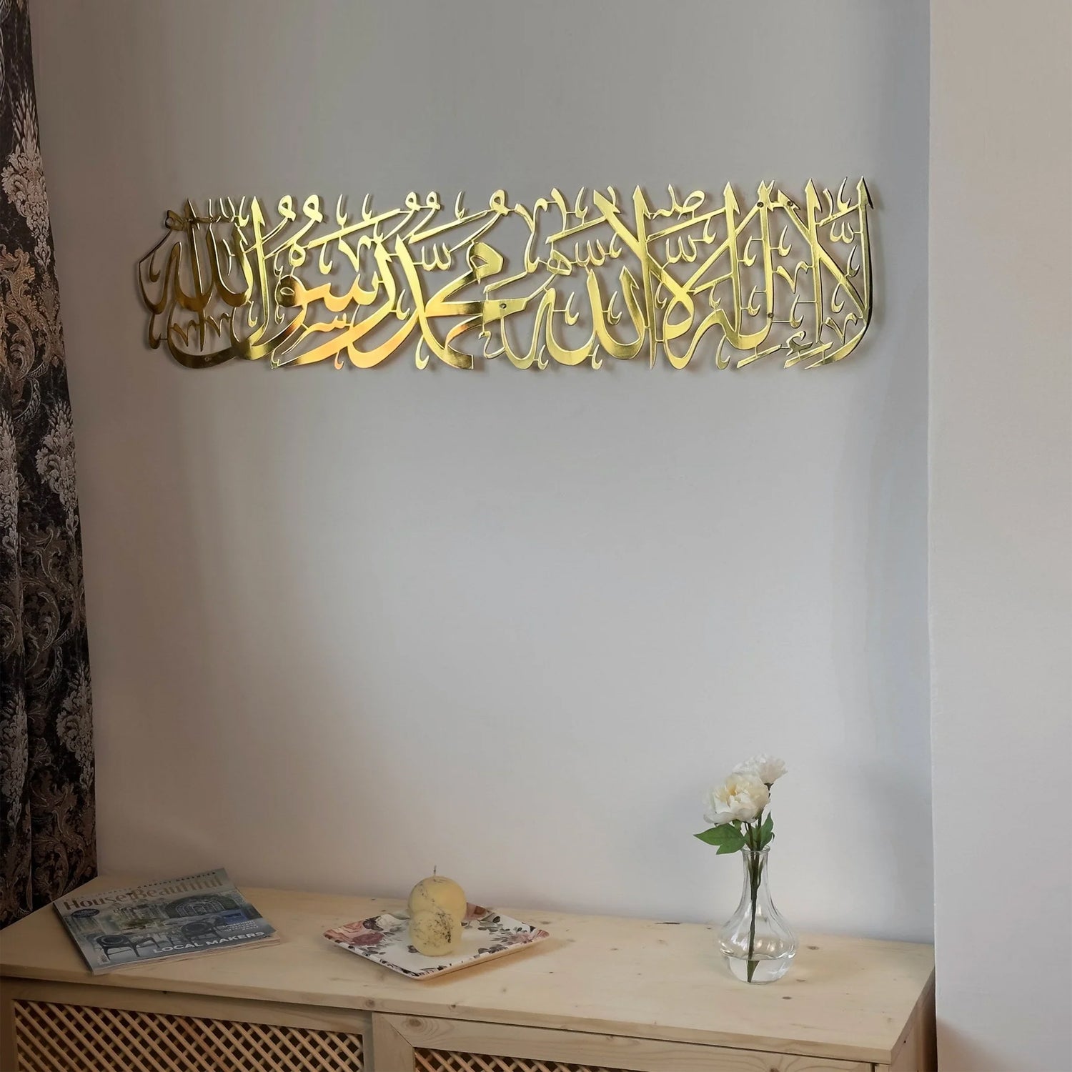 فن جداري معدني لامع بالكلمة الأولى (ستانلس ستيل) - نحاسي لامع، ذهبي لامع وفضي لامع