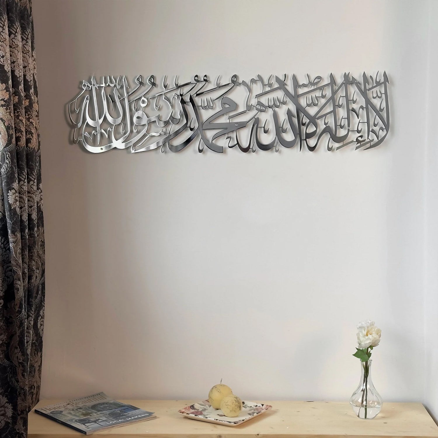 فن جداري معدني لامع بالكلمة الأولى (ستانلس ستيل) - نحاسي لامع، ذهبي لامع وفضي لامع